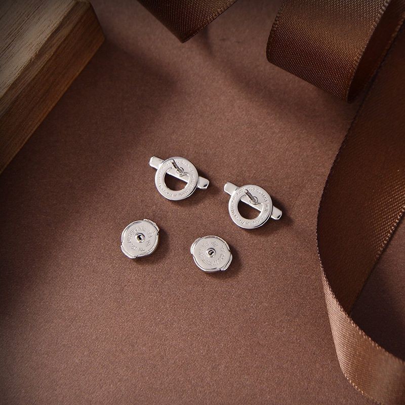 ★日本!!人気！エルメス フィネス ピアス 偽物 ホワイトゴールド/ダイヤモンド H219510B00激安送料無料